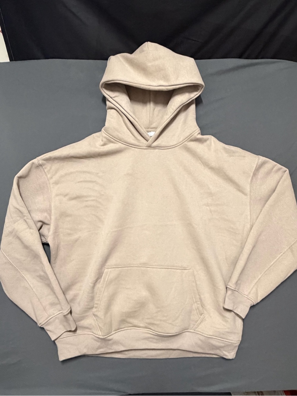 Brooklyn Cloth Men's Hoodie in Light Beige